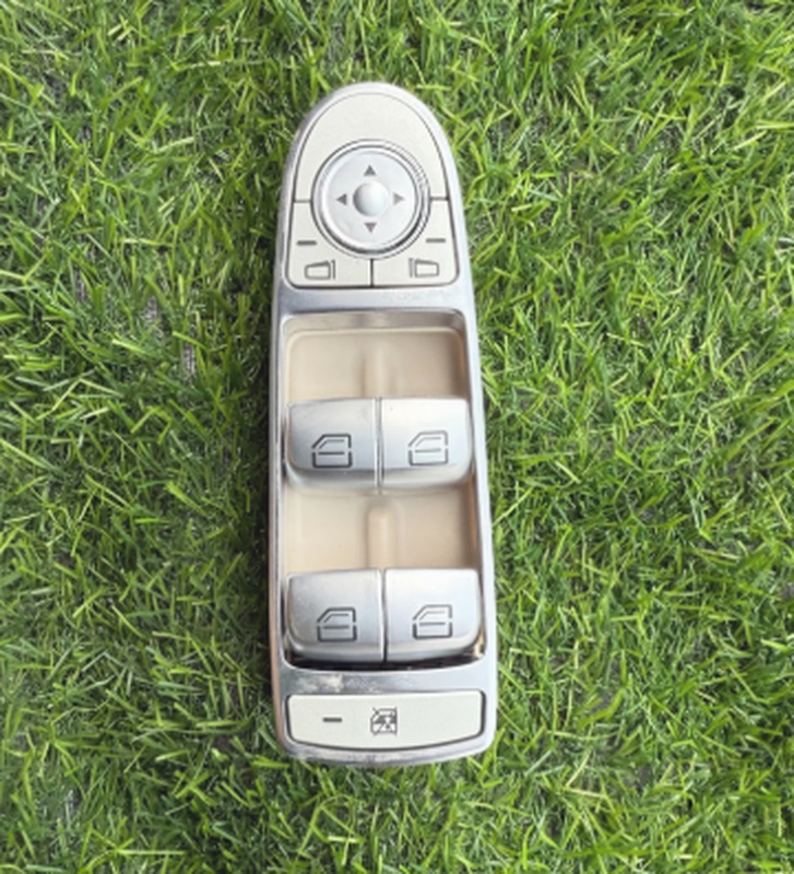 Кнопки стеклоподъемника от Mercedes Benz E Class W213